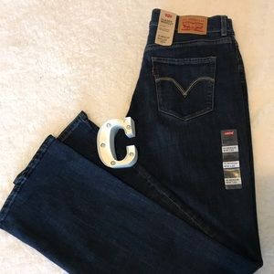 🆕 Levi’s Classic Bootcut Jeans